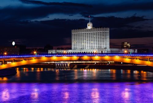Russia: geopolitical risk reaches crisis point
